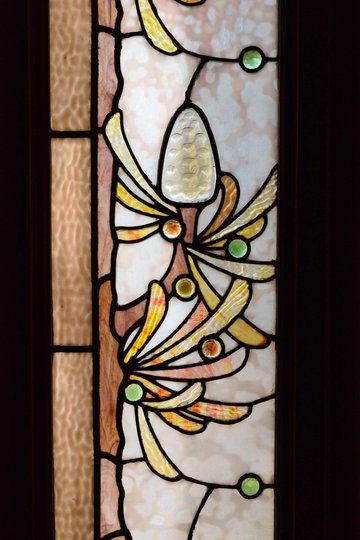 Jacques Gruber, Vitrail Pommes de pin, détail, vers 1911